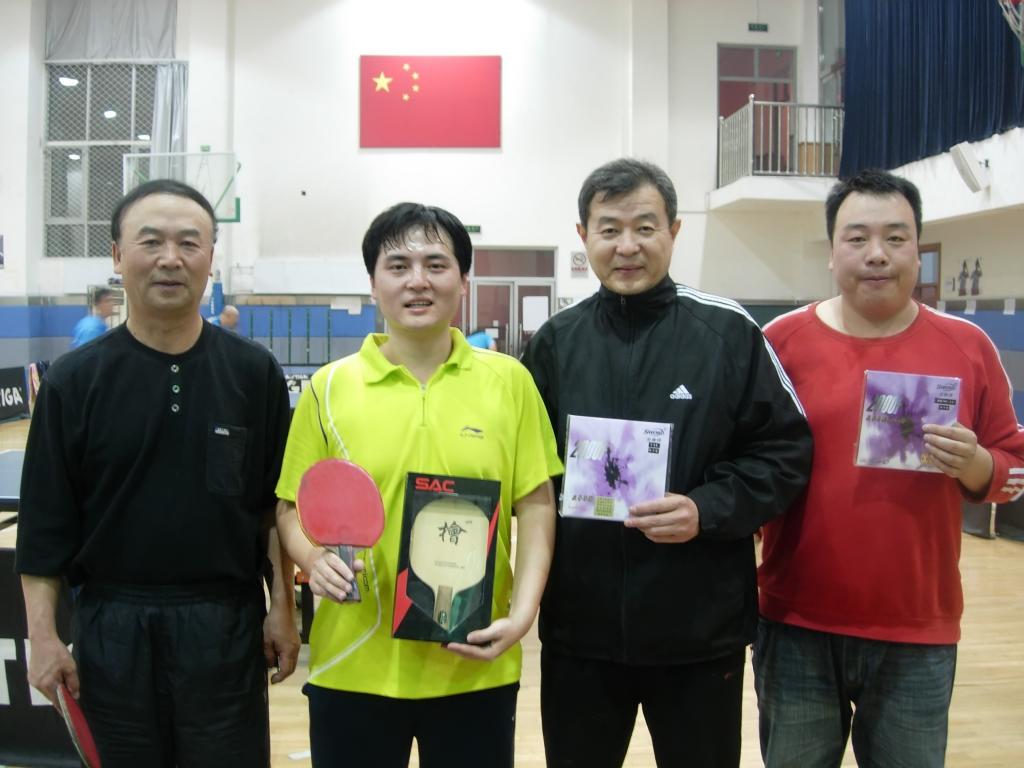 左起：长胶王、张宇、陆军、冰山