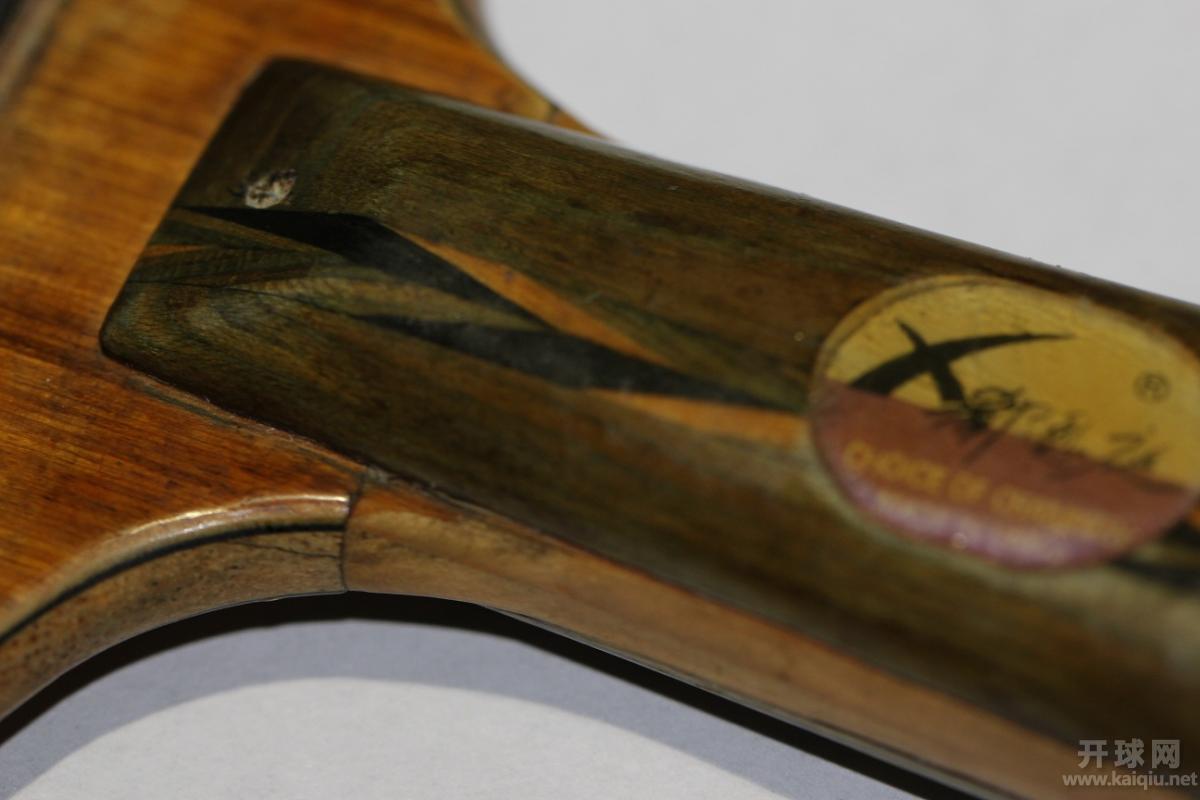 拍柄断裂后修复细节（手握部位非常光亮）