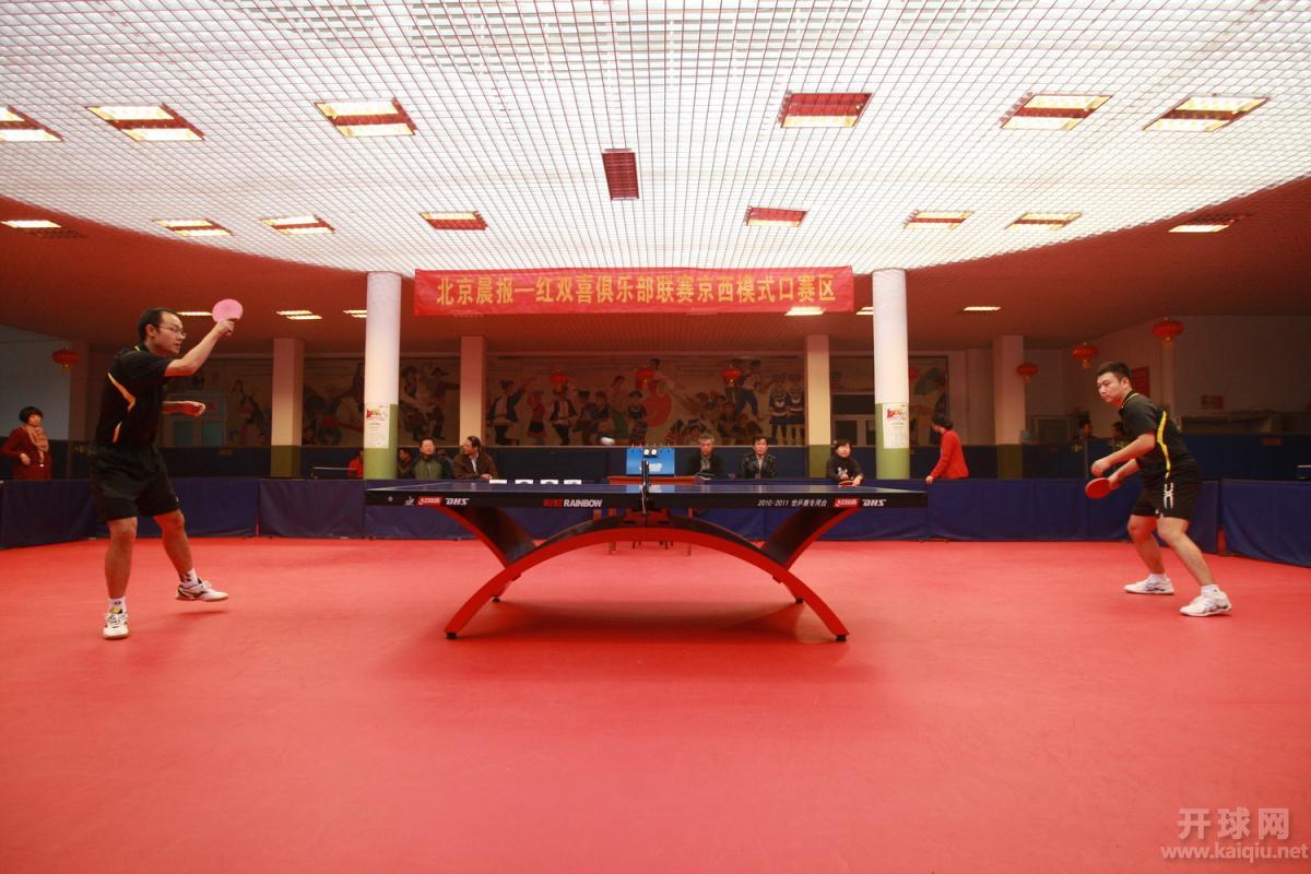 比赛场地有点艺术感