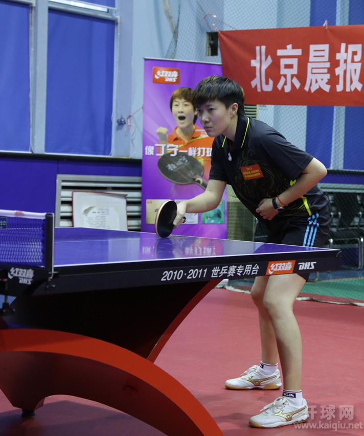 美女思萌要像丁宁一样打球