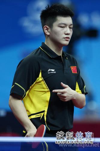 樊振东
樊振东(中国)2013年年仅16岁的他成为乒联巡回赛最年轻的冠军，世界排名也攀升至第5。