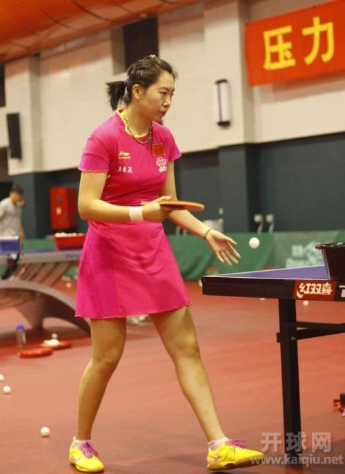 女乒新队长李晓霞