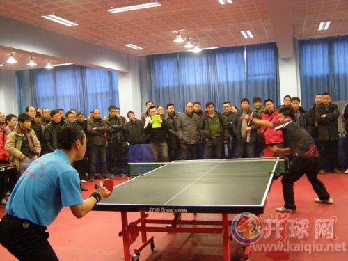 2014年襄阳市迎新春“双星杯”乒乓球精英赛举行