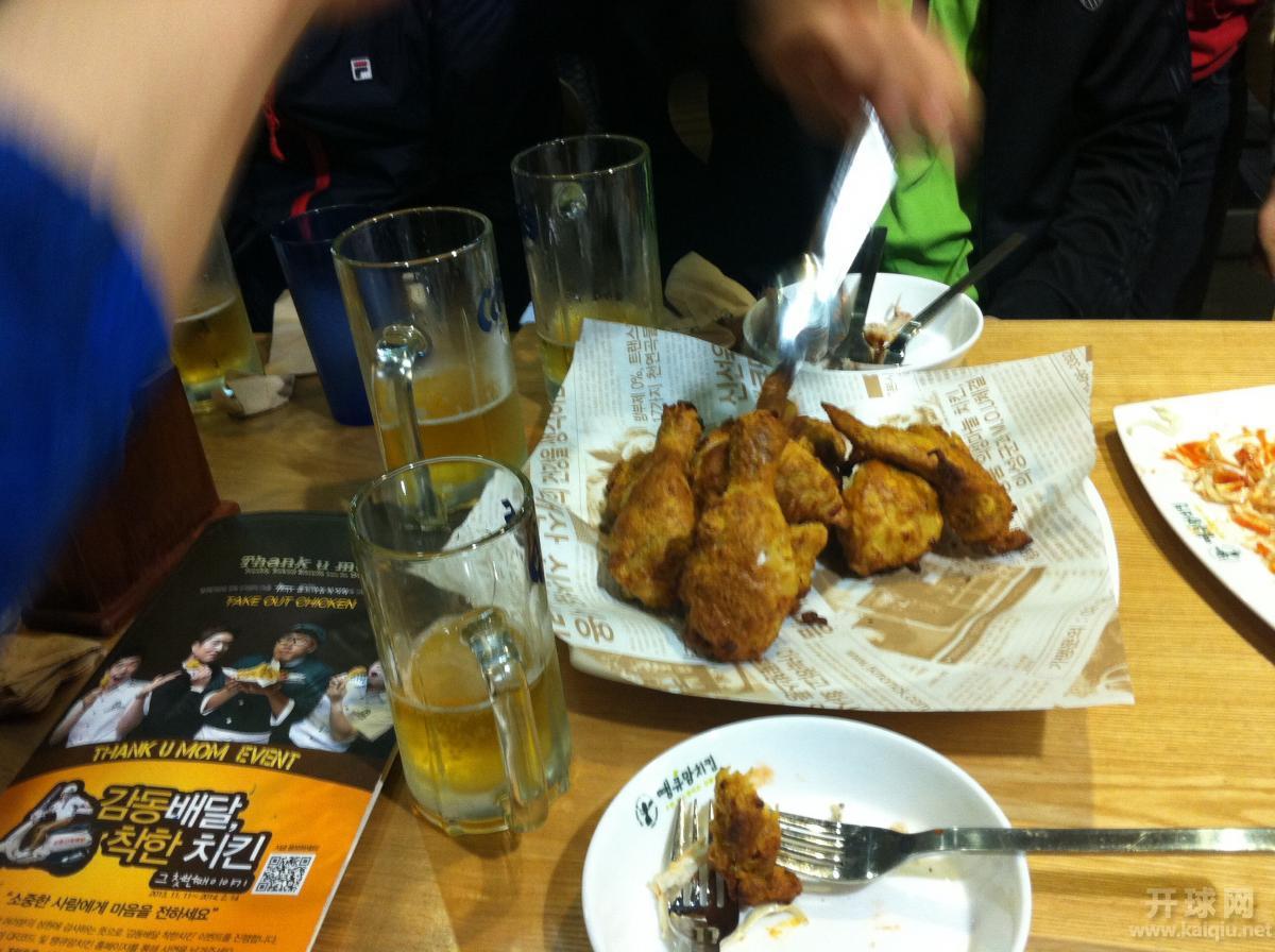 传说中的炸鸡啤酒。