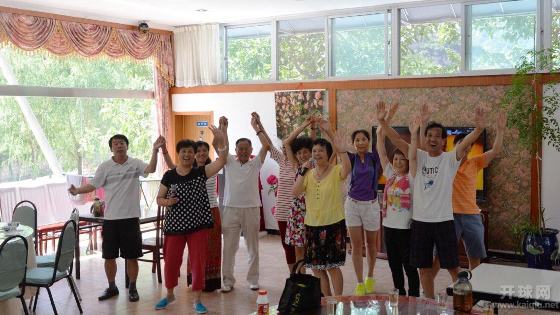 大家高唱“同一首歌”。