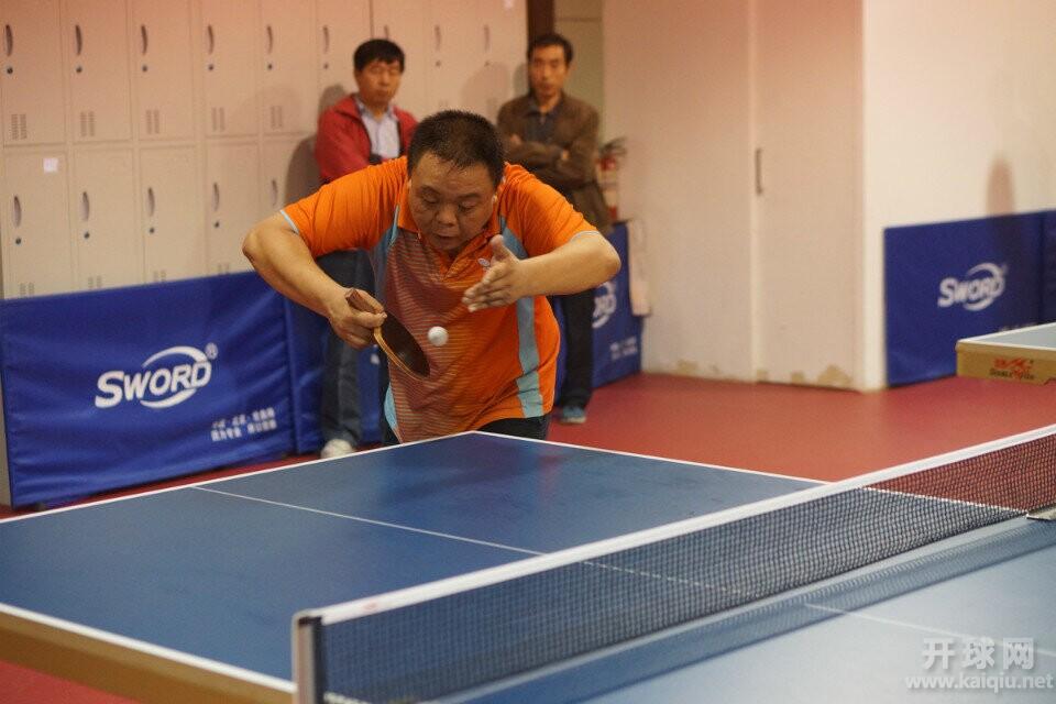 石景山乒乓名将郑辉先生