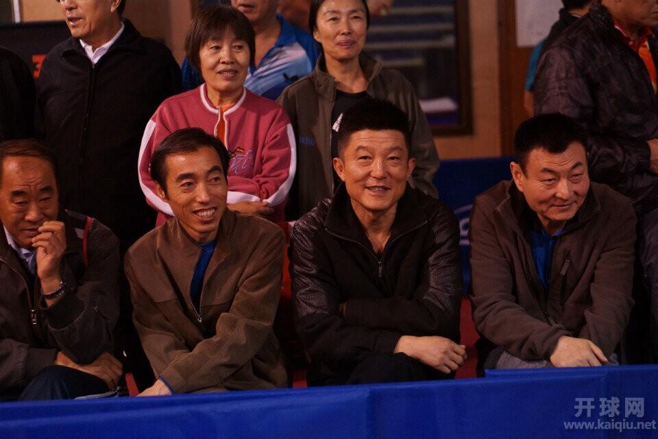 投入的观众