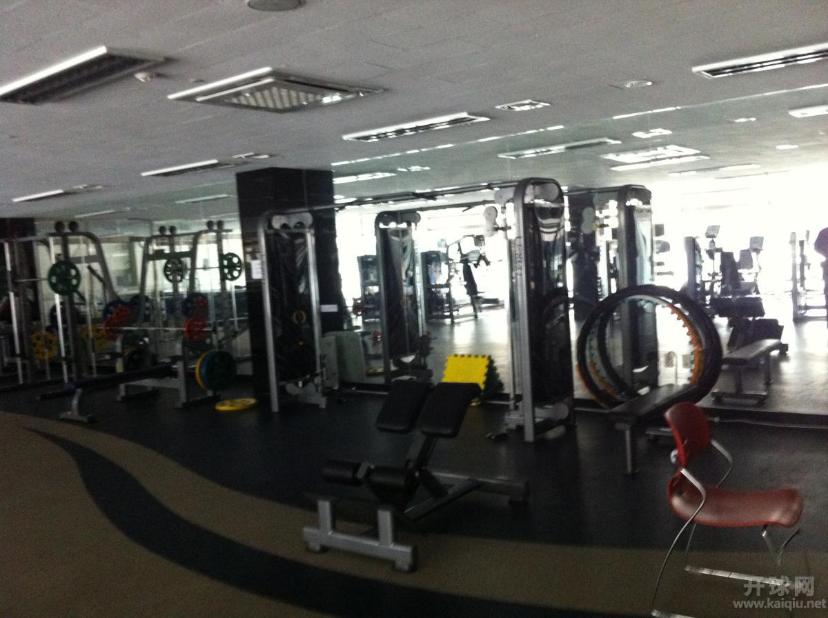 健身设备