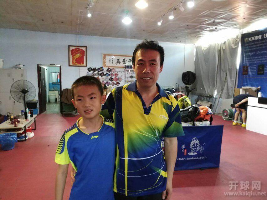 乒乓小辈和哲轩小朋友